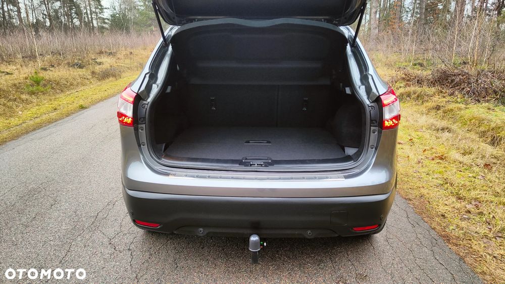 Nissan Qashqai 1.6 dCi Xtronic TEKNA+ - 16