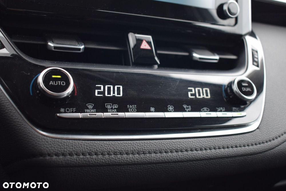 Toyota Corolla - 23