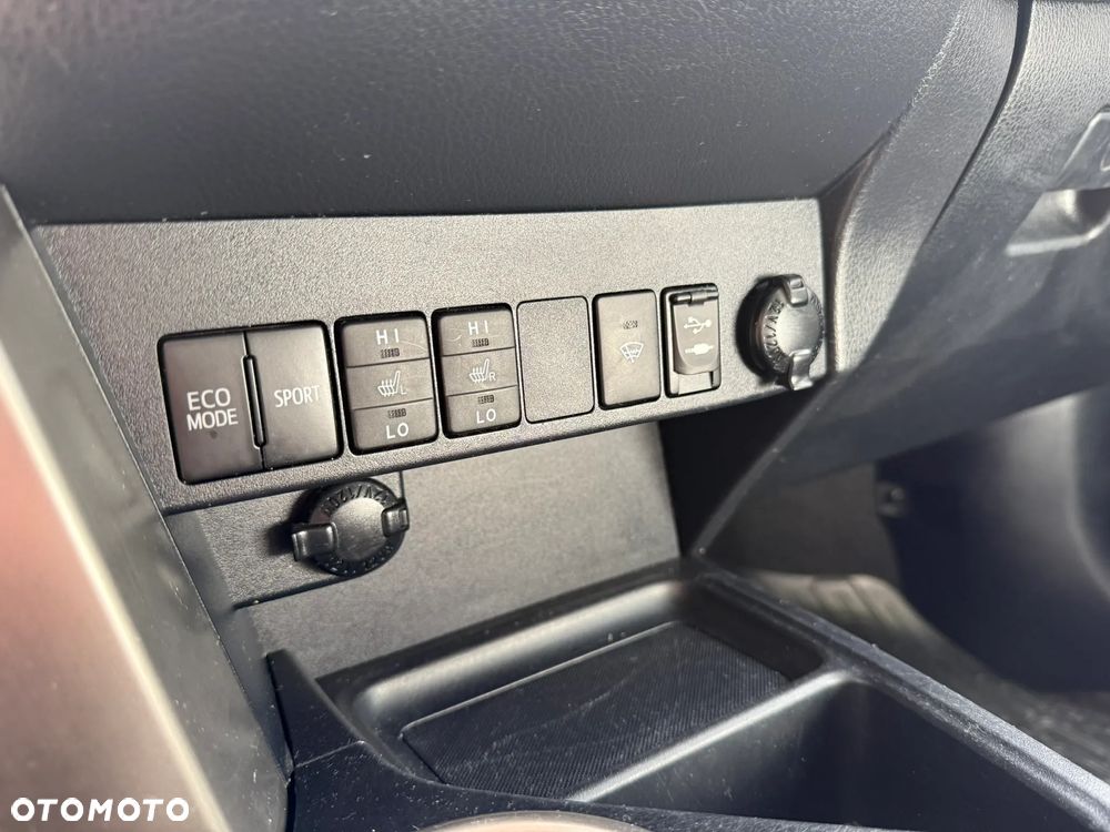 Toyota RAV4 2.0 Premium MS - 13