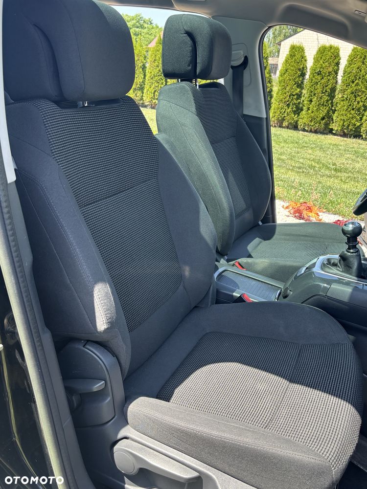 Peugeot 5008 - 8