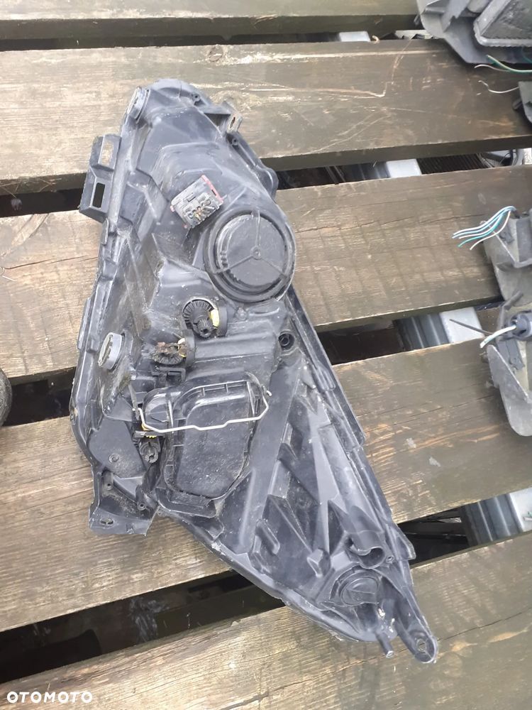 .  PRZOD PRZEDNIA LAMPA PRAWA OPEL CORSA D LIFT - 4