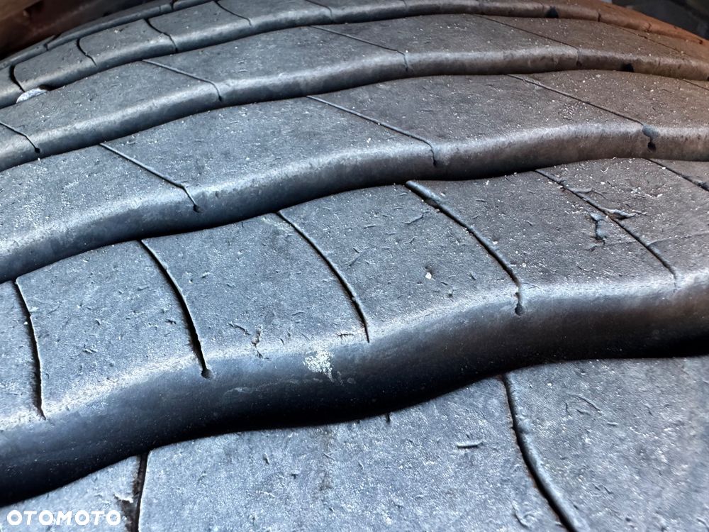 Mercedes-Benz Econic - 10