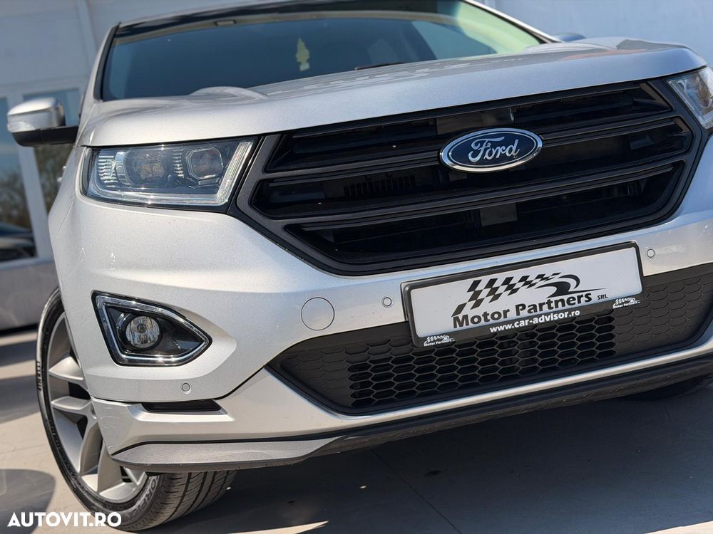 Ford Edge 2.0 TDCi Powershift Titanium - 14
