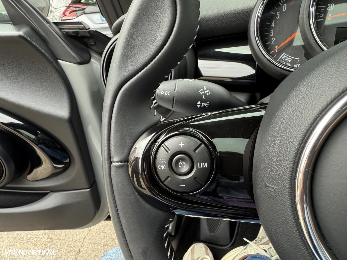 MINI 3 Portas One Sport Edition - 25
