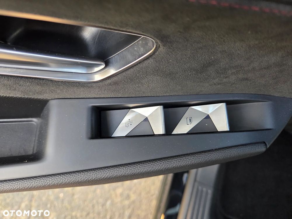 DS Automobiles DS 7 Crossback - 23