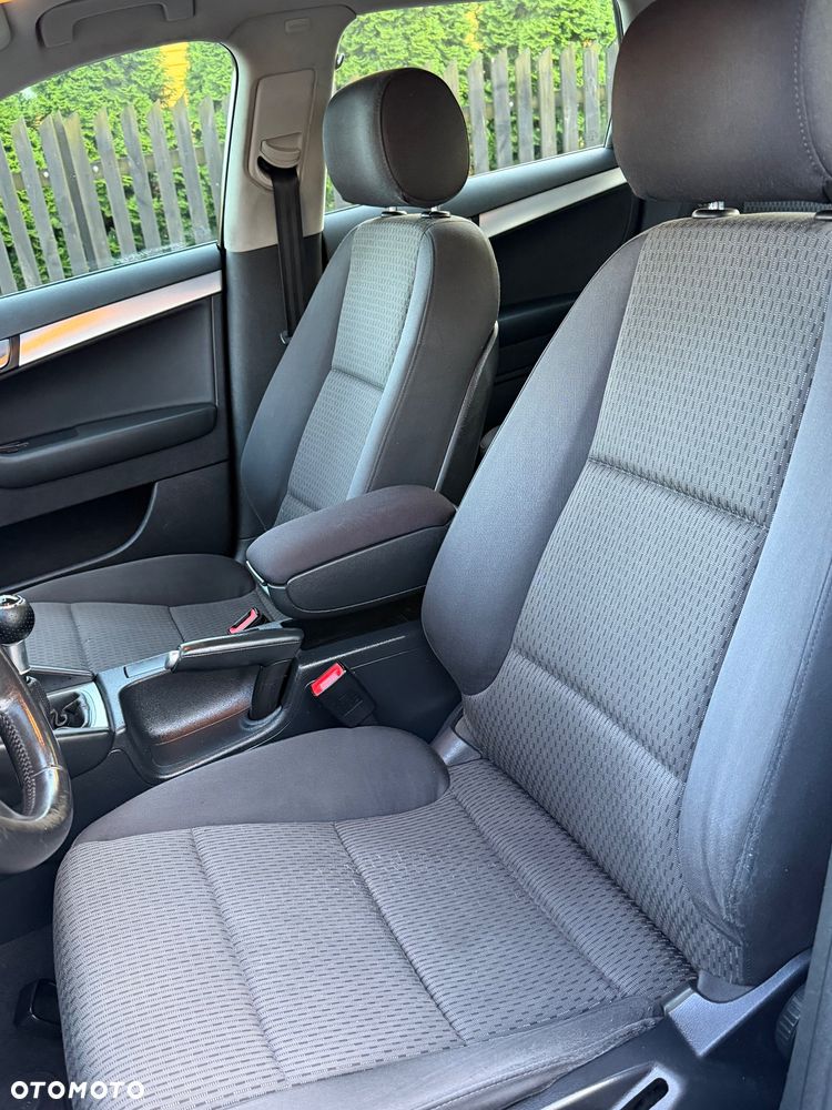 Audi A3 Sportback 2.0 TDI Ambiente - 8