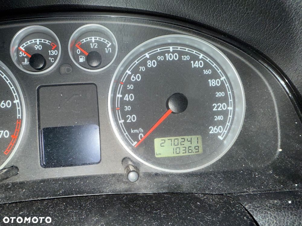 Volkswagen Passat 1.8T - 5