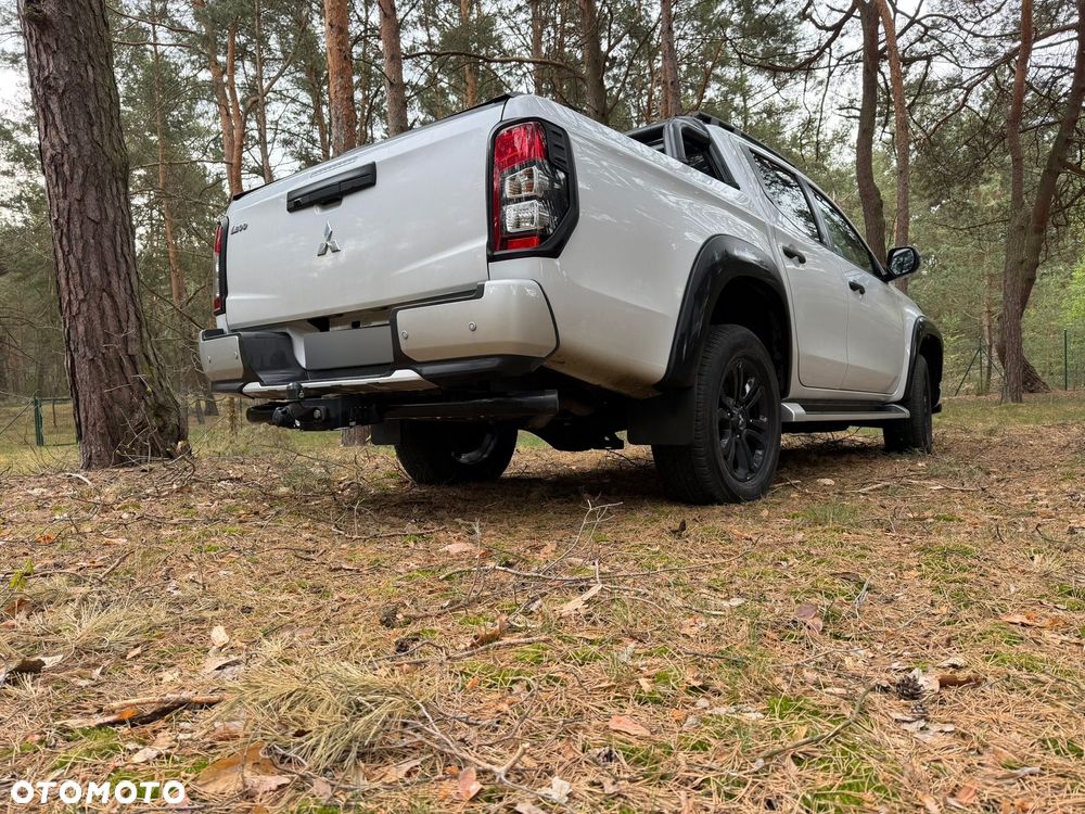 Mitsubishi L200 2.2 d DC Stark Basic - 16