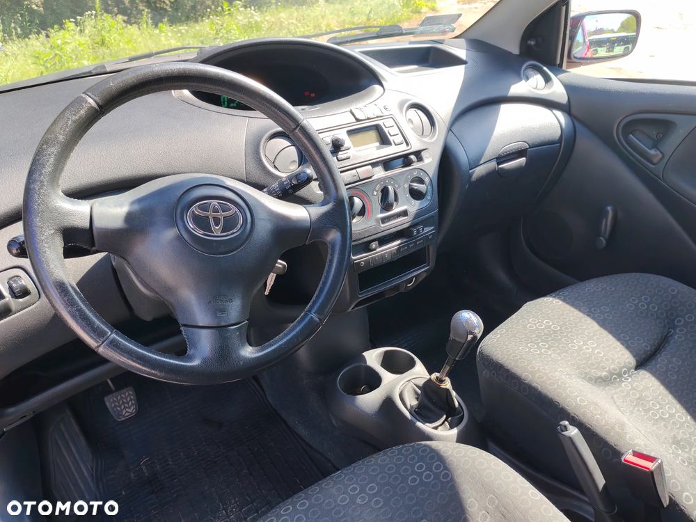 Toyota Yaris 1.3 Luna - 8