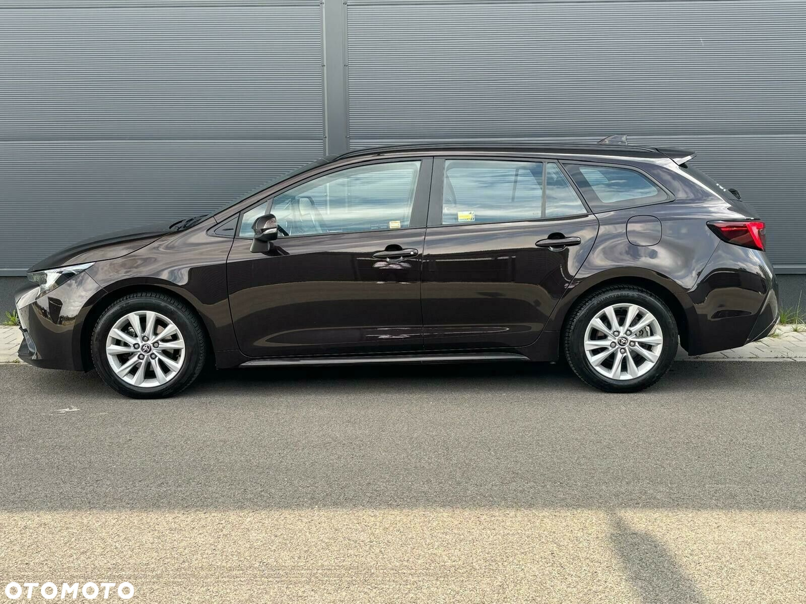 Toyota Corolla - 2