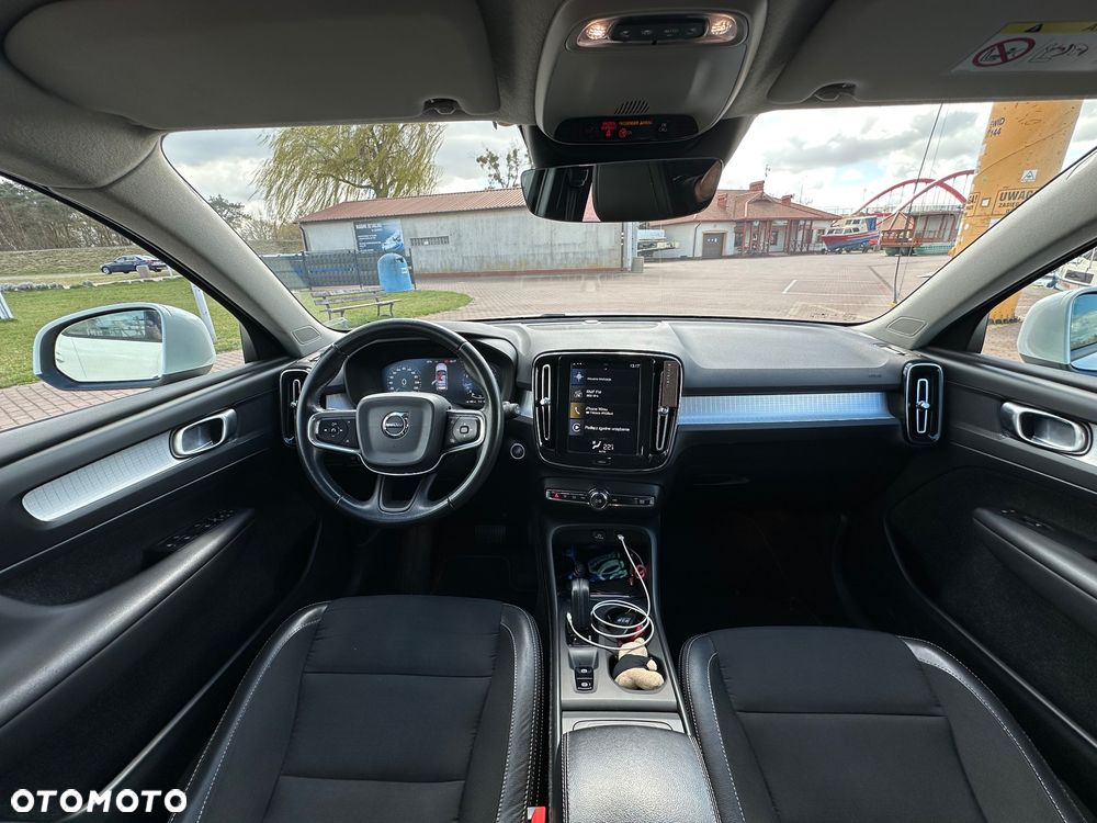 Volvo XC 40 T3 Momentum - 19