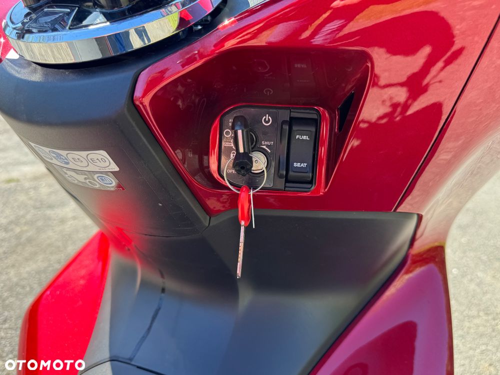 Honda PCX - 9