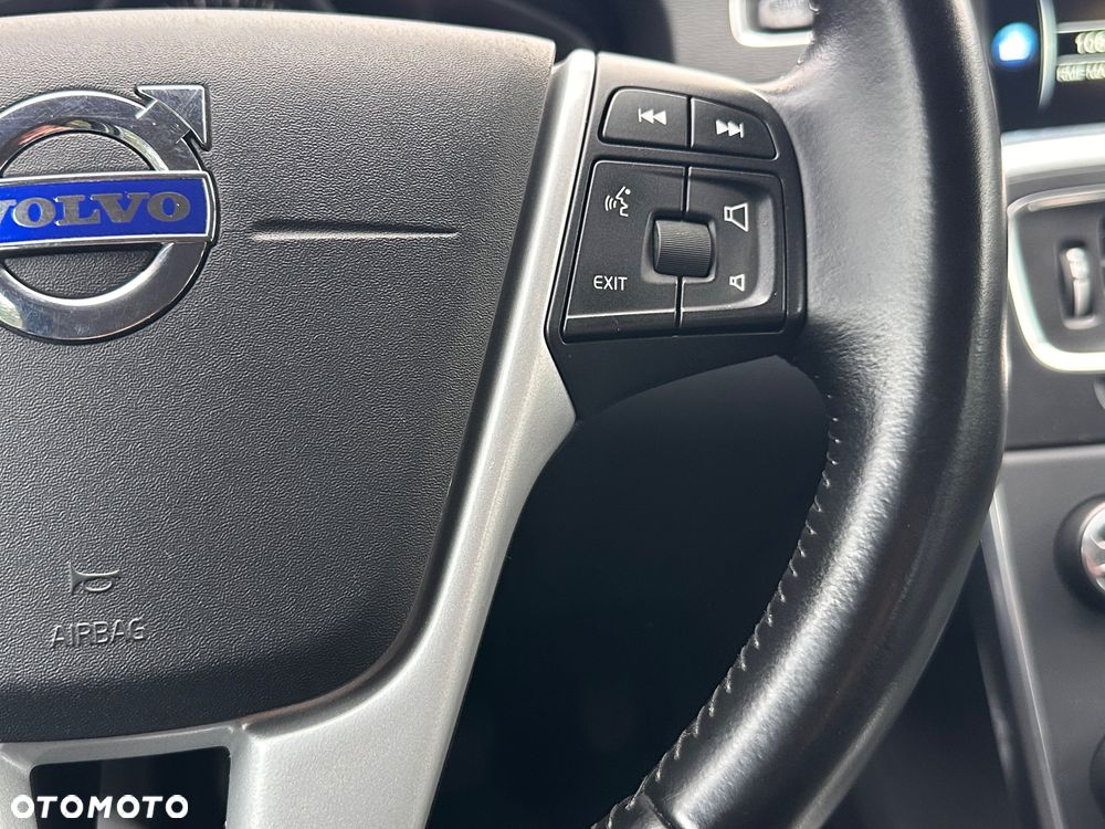 Volvo V60 D3 Momentum - 38