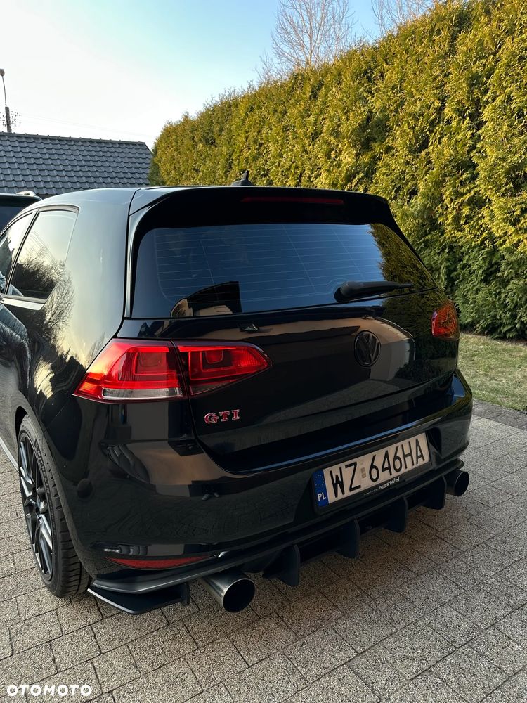 Volkswagen Golf 2.0 GTI - 4