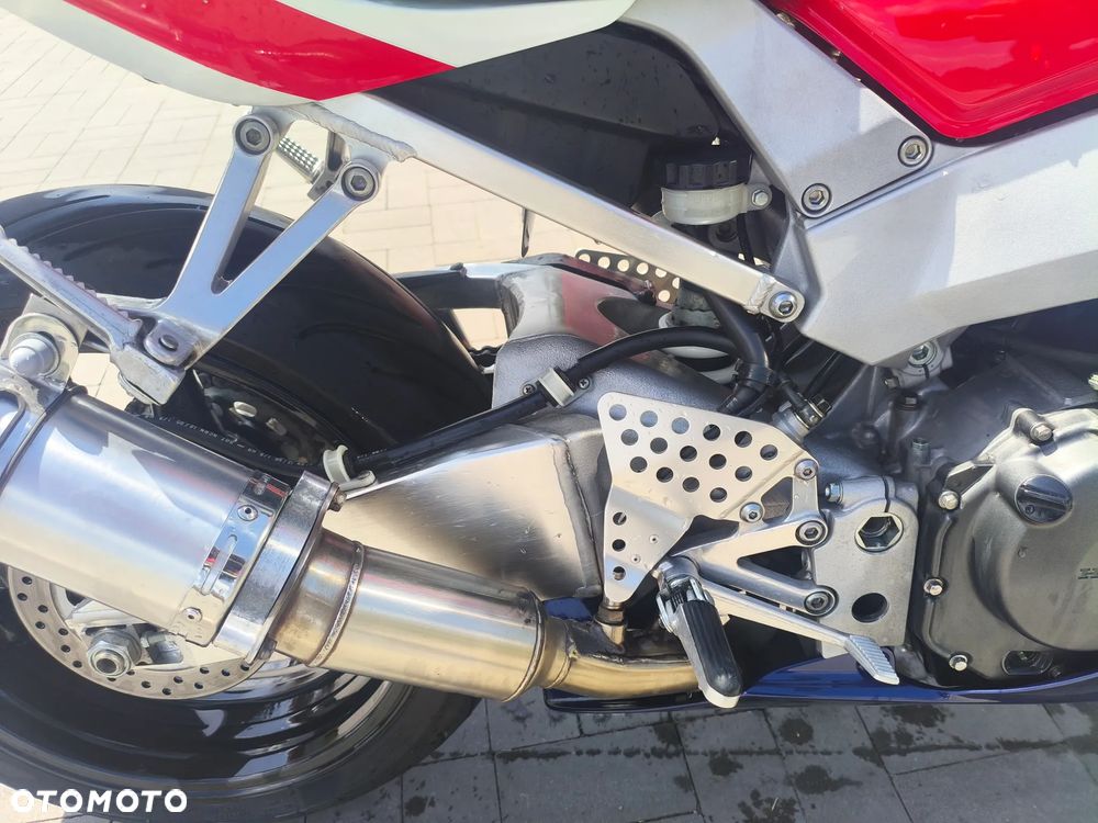 Honda CBR - 12