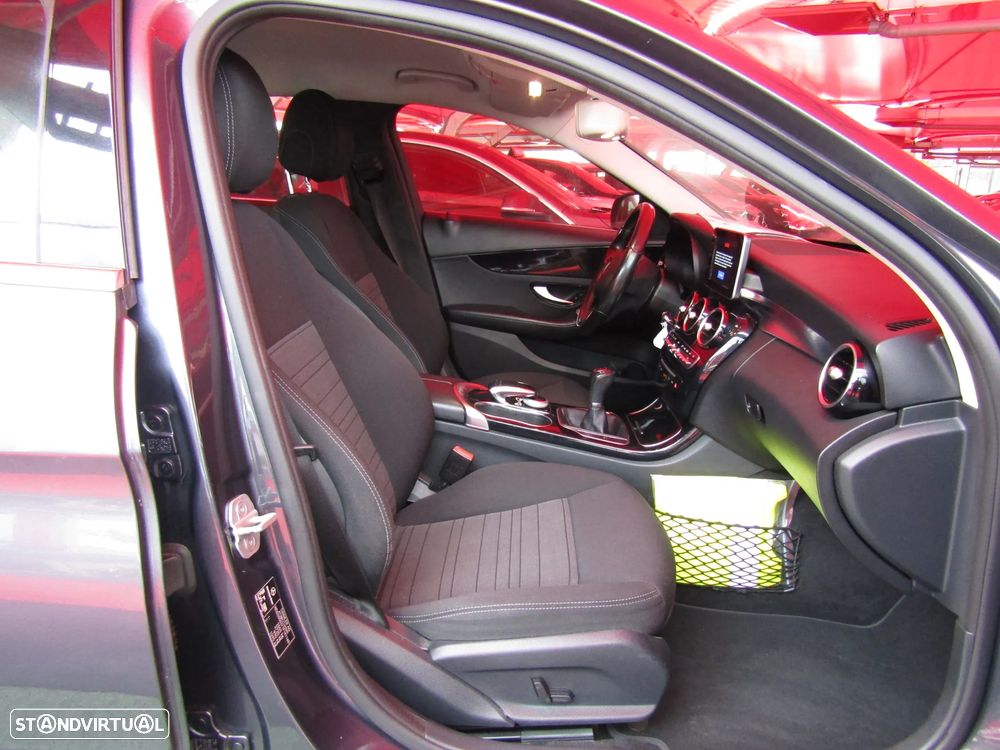 Mercedes-Benz C 200 d AMG Line - 18