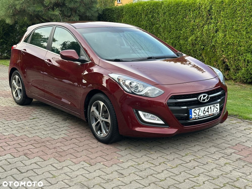 Hyundai i30 blue 1.4 Style - 12