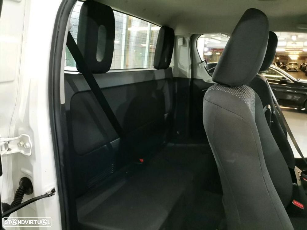 Toyota Hilux 2.4 D-4D 4WD CE c/iva - 6