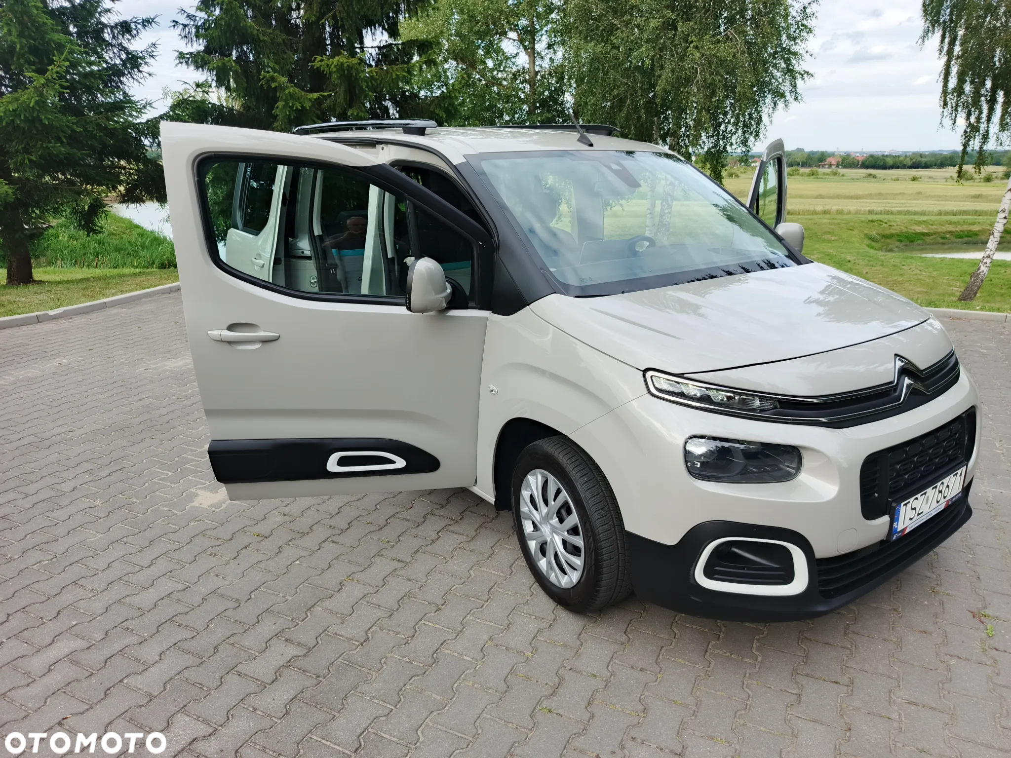Citroën Berlingo M BlueHDi 130 SHINE - 26
