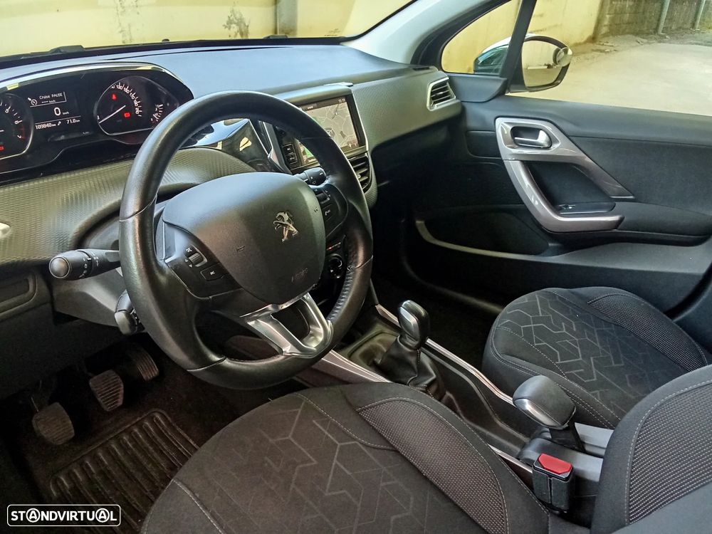 Peugeot 2008 1.2 VTi Active - 6