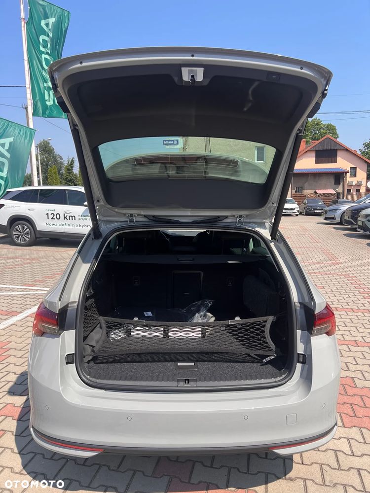 Skoda Octavia 1.5 TSI mHEV Drive Selection DSG - 8