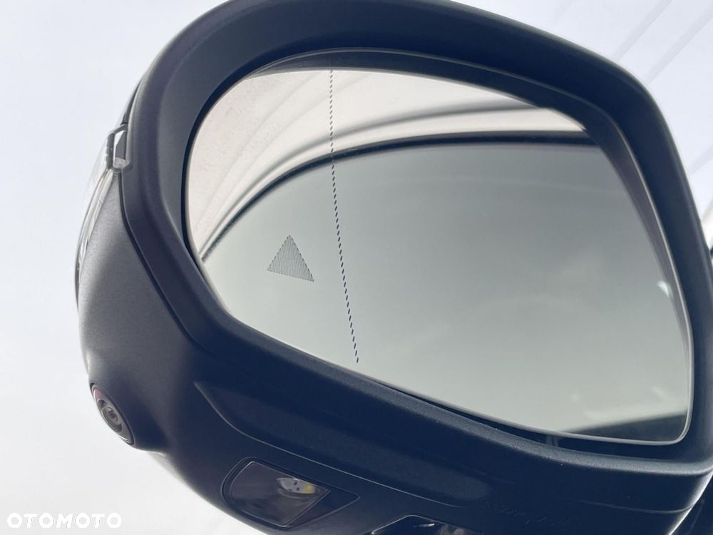 Mercedes-Benz GLC - 27