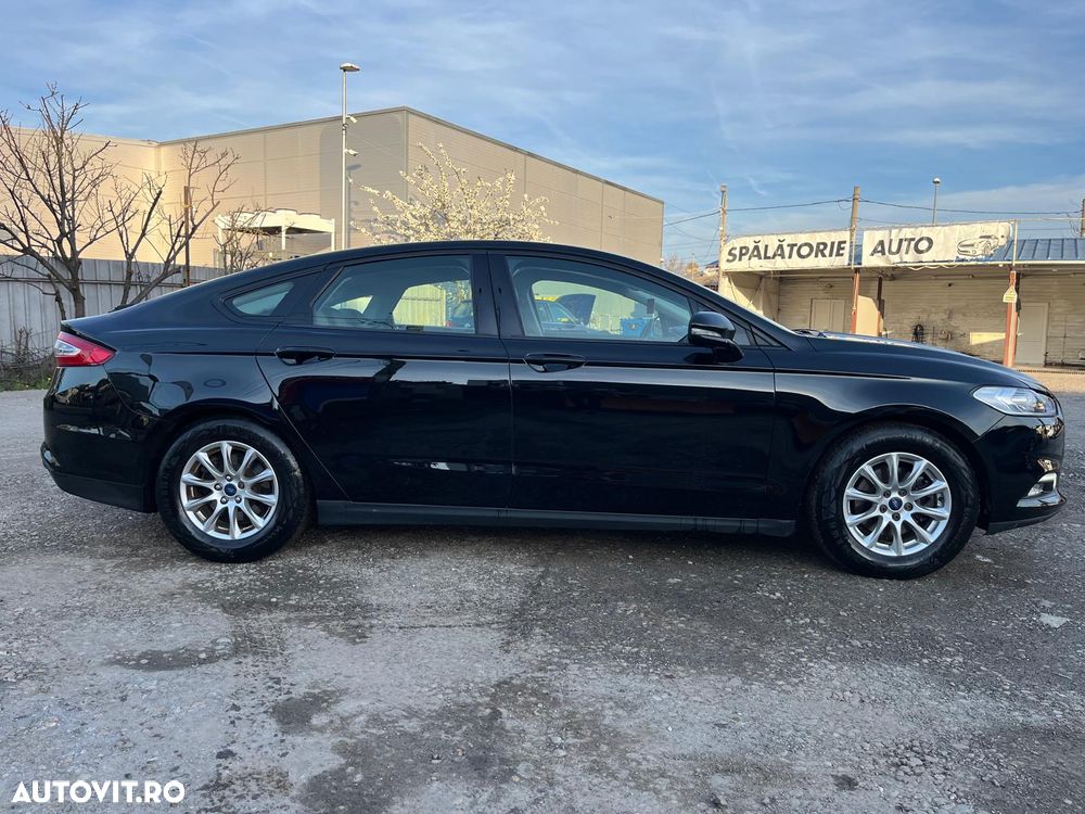 Ford Mondeo 2.0 TDCI PowerShift Trend - 4