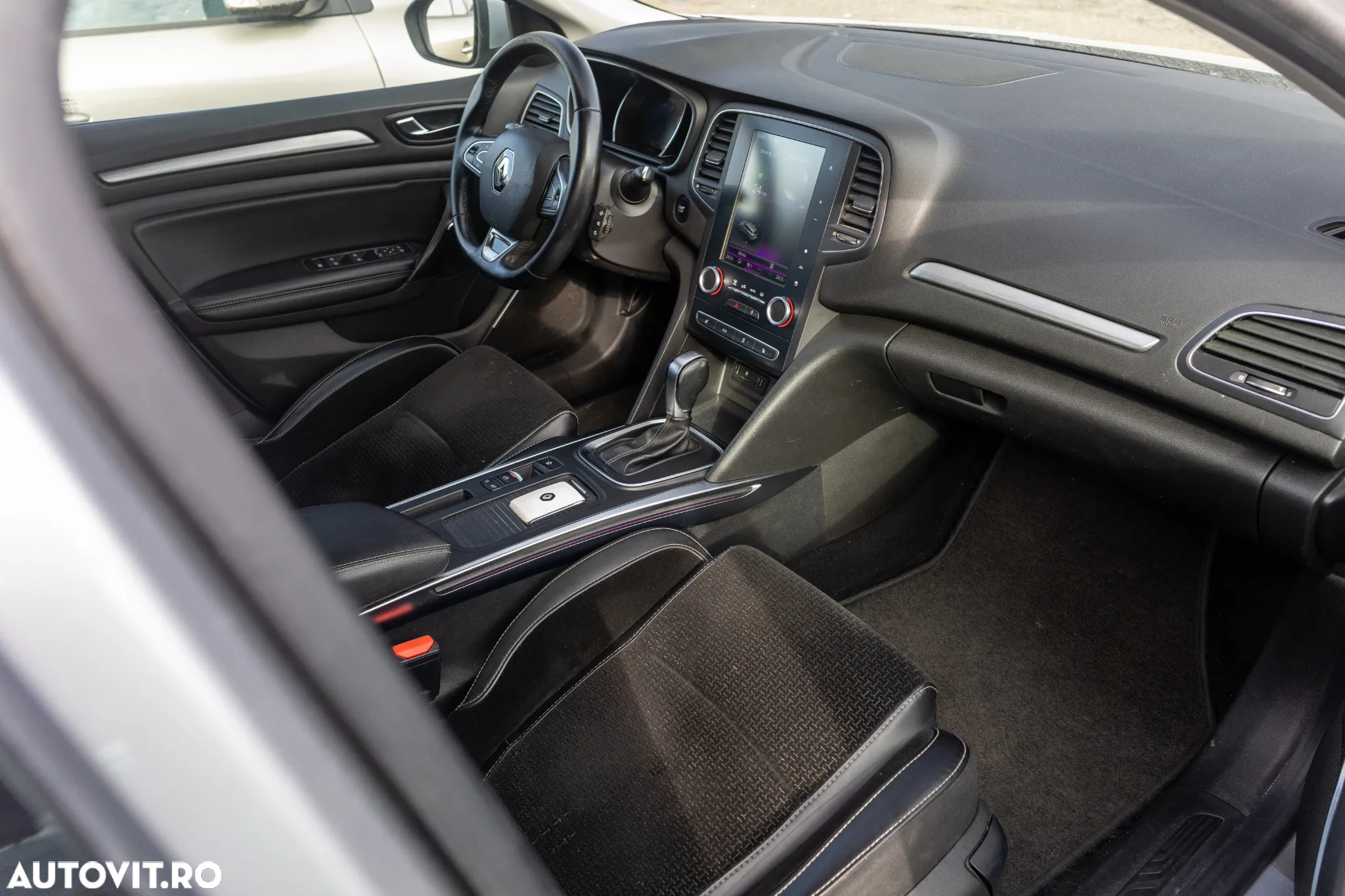 Renault Megane 1.5 dCi Dynamique Aut. - 8