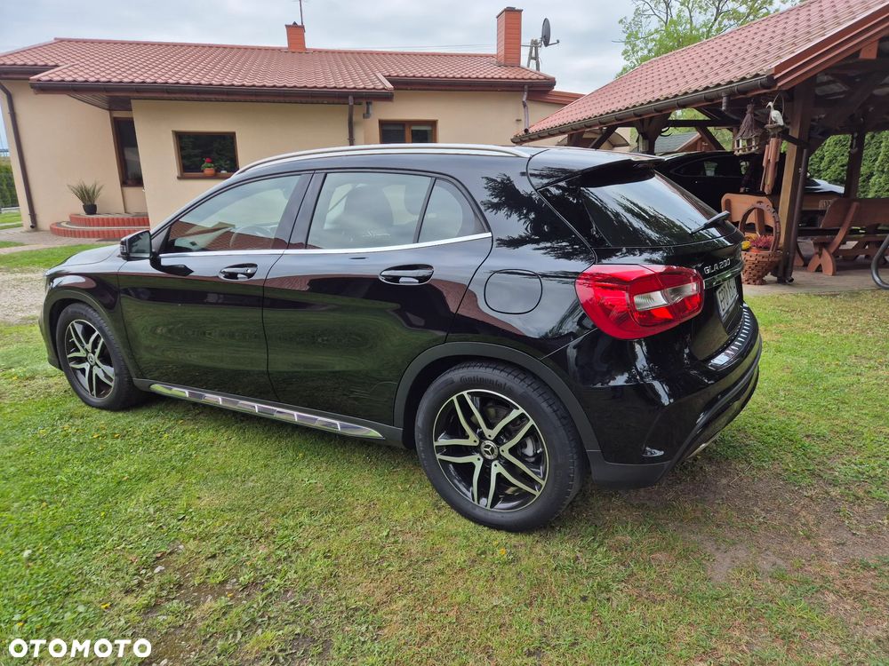 Mercedes-Benz GLA 200 (CDI) d 7G-DCT AMG Line - 8