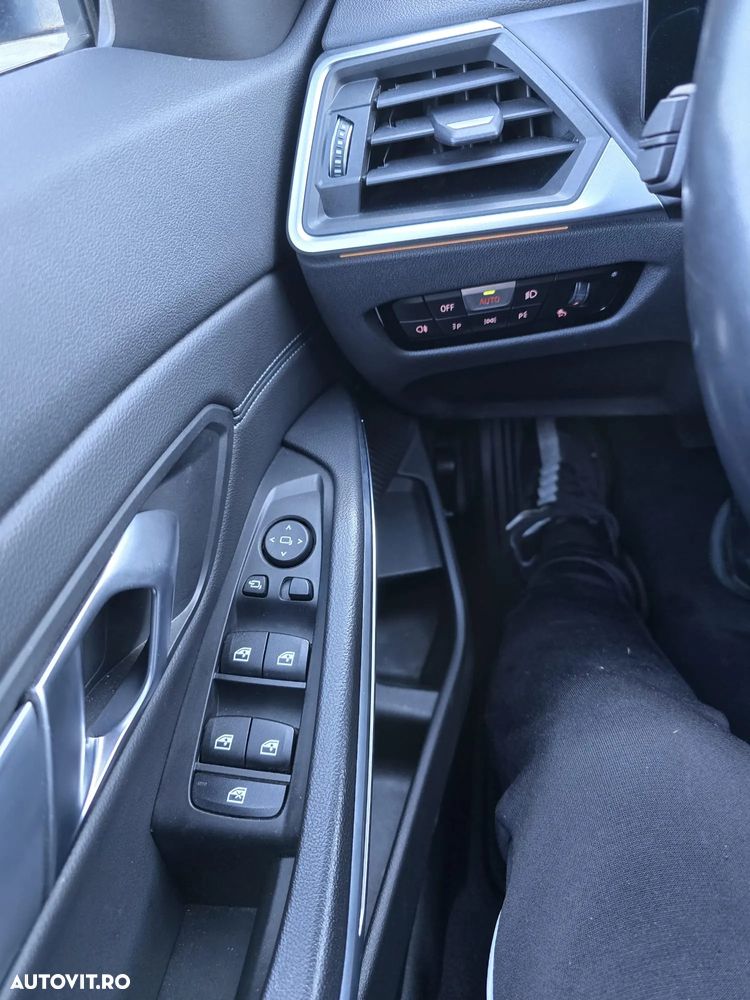 BMW Seria 3 318d Aut. - 25