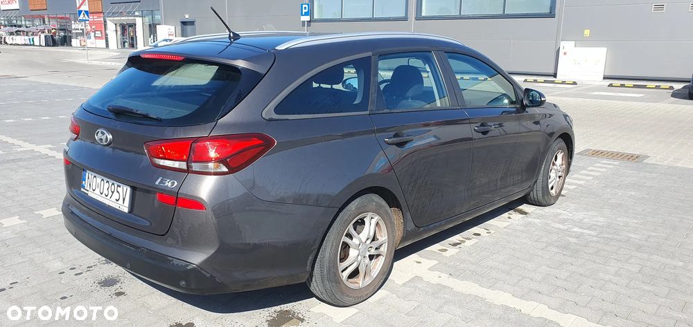 Hyundai i30 1.0 T-GDI Family - 3