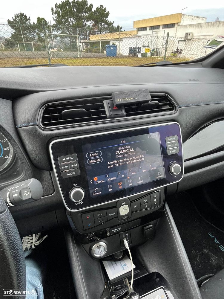 Nissan Leaf N-Connecta - 11