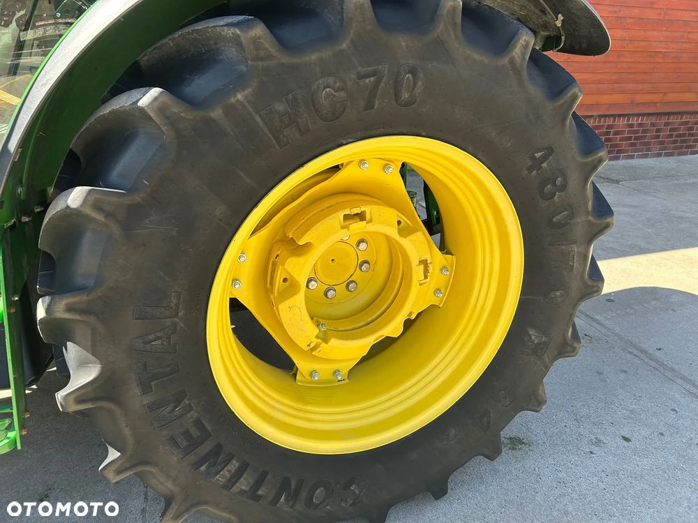 John Deere 5085M - 8