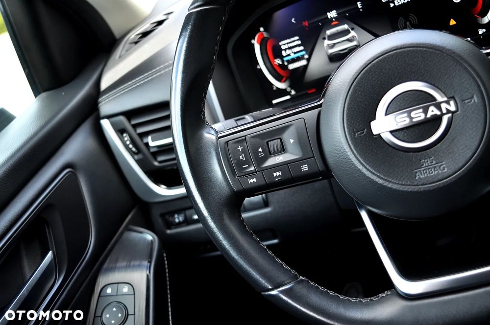 Nissan Qashqai 1.3 DIG-T N-Connecta - 24