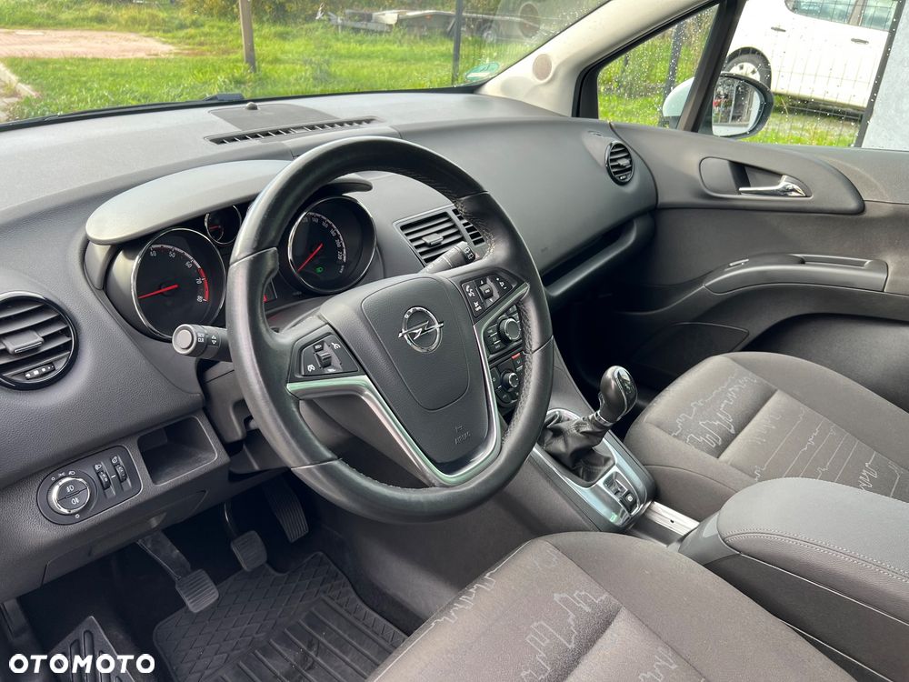 Opel Meriva - 9