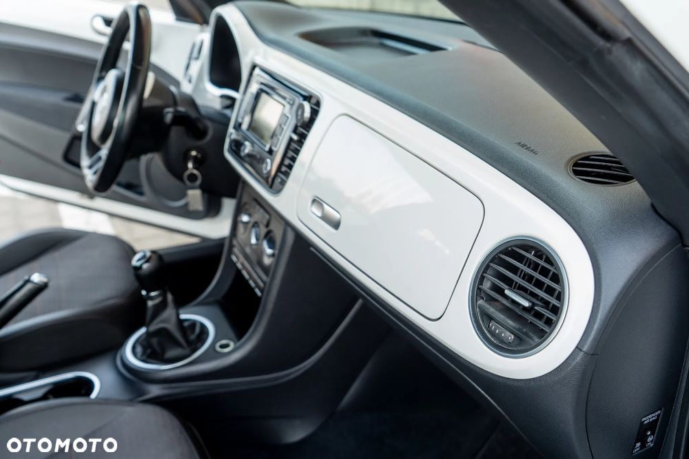 Volkswagen Beetle ver-1-6-tdi-bluemotion-technology-cup - 17