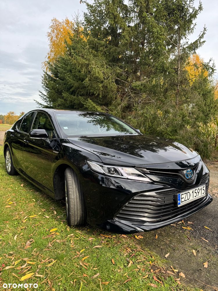 Toyota Camry - 3