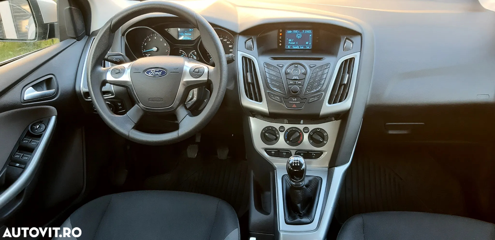 Ford Focus 1.6 Ti-VCT Sport - 4