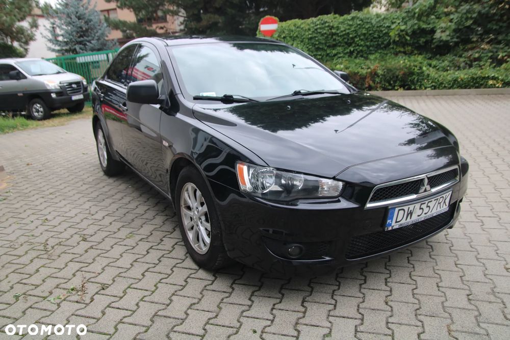 Mitsubishi Lancer 1.6 Invite - 4