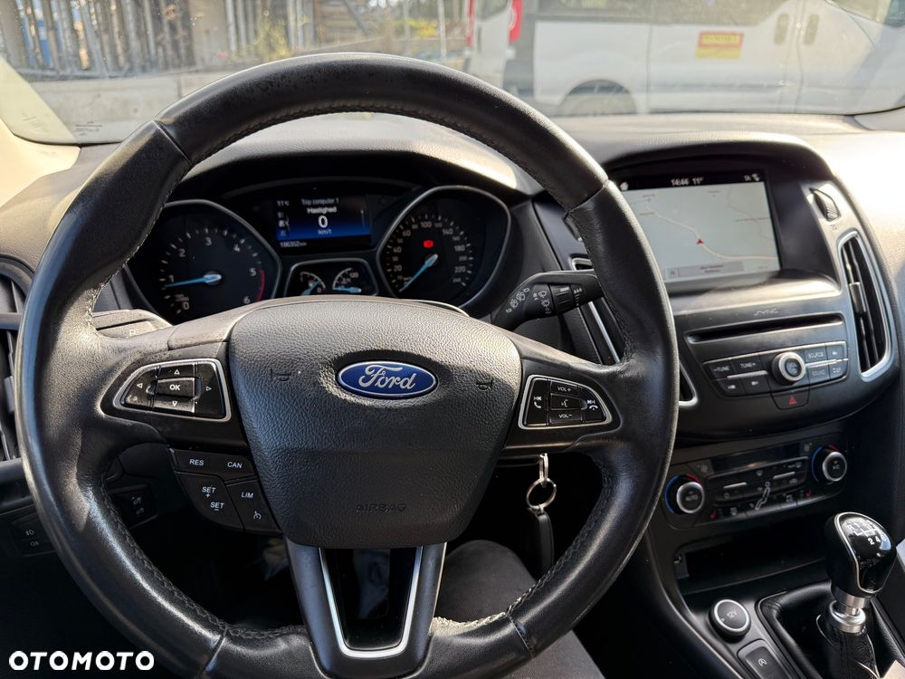 Ford Focus 2.0 EcoBlue Titanium Business - 12