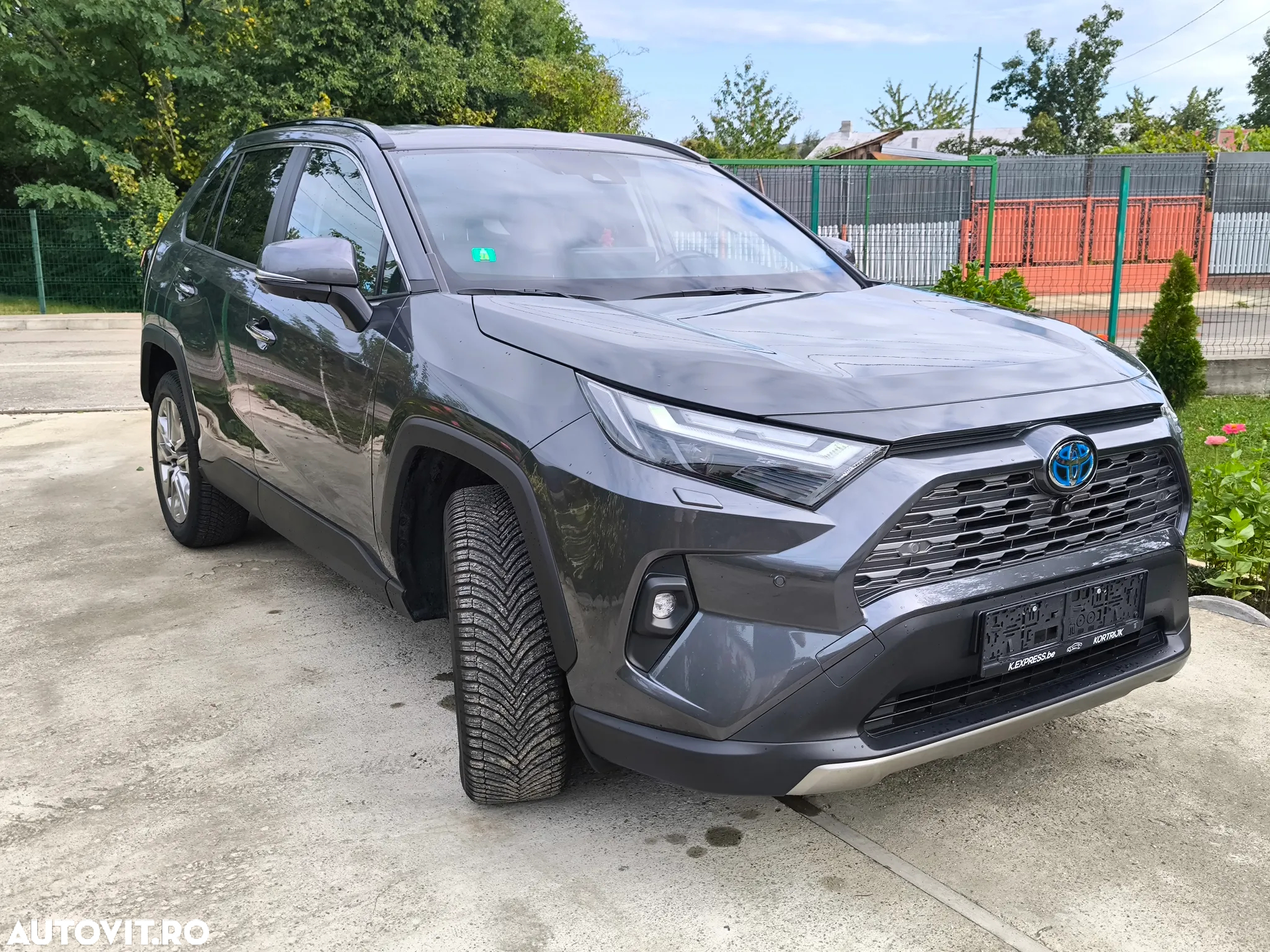 Toyota RAV4 - 6