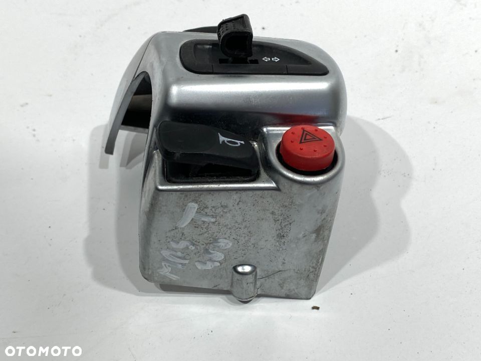 Przełącznik lewy Piaggio MP3 300 / 350 / 500 HPE 14-21r. - 2
