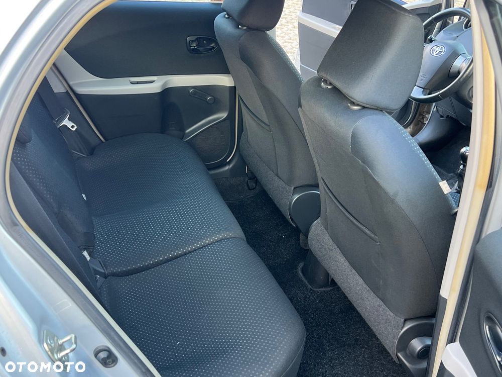 Toyota Yaris 1.4 D-4D Cool - 14