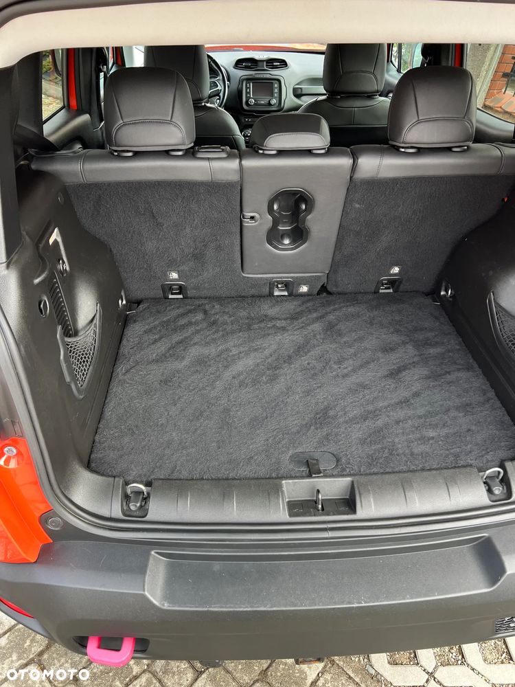 Jeep Renegade - 24