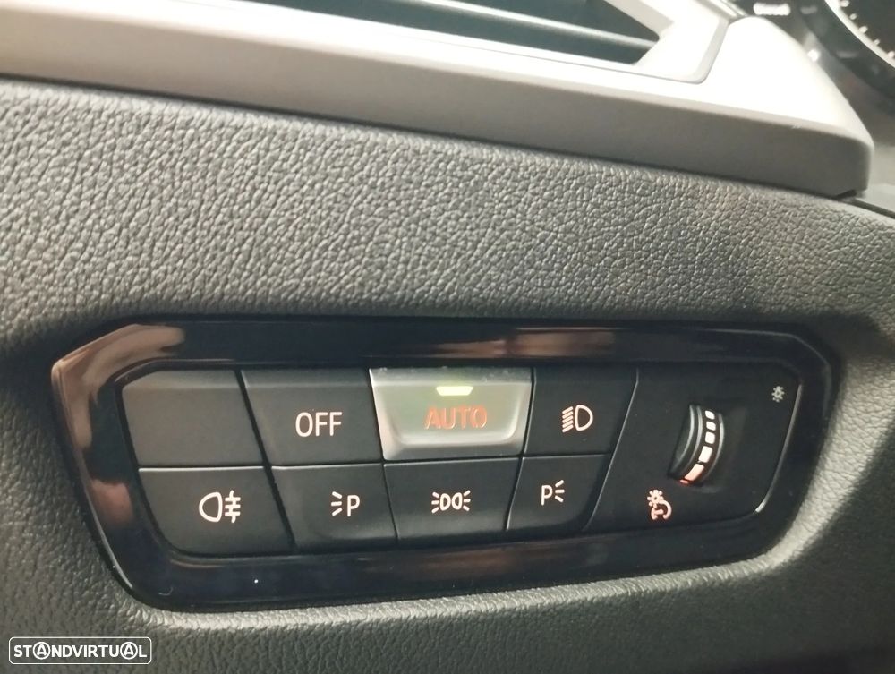 BMW 318 d Corporate Edition - 16