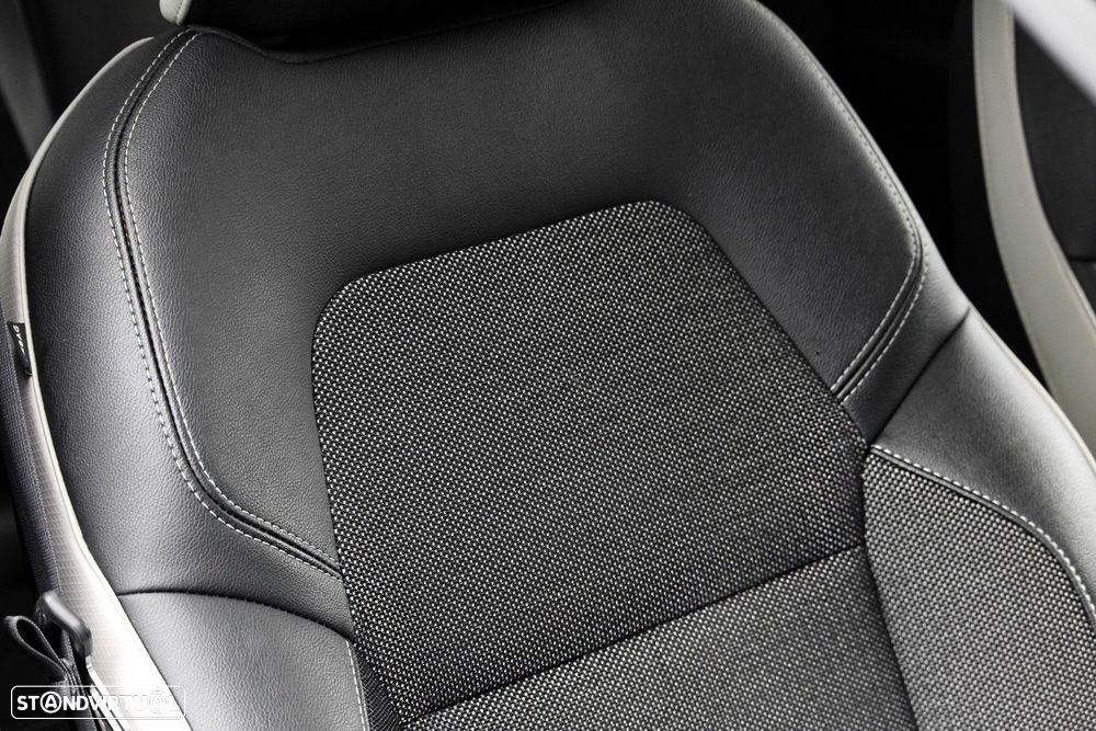 Renault Captur 1.0 TCe Techno Bi-Fuel - 22