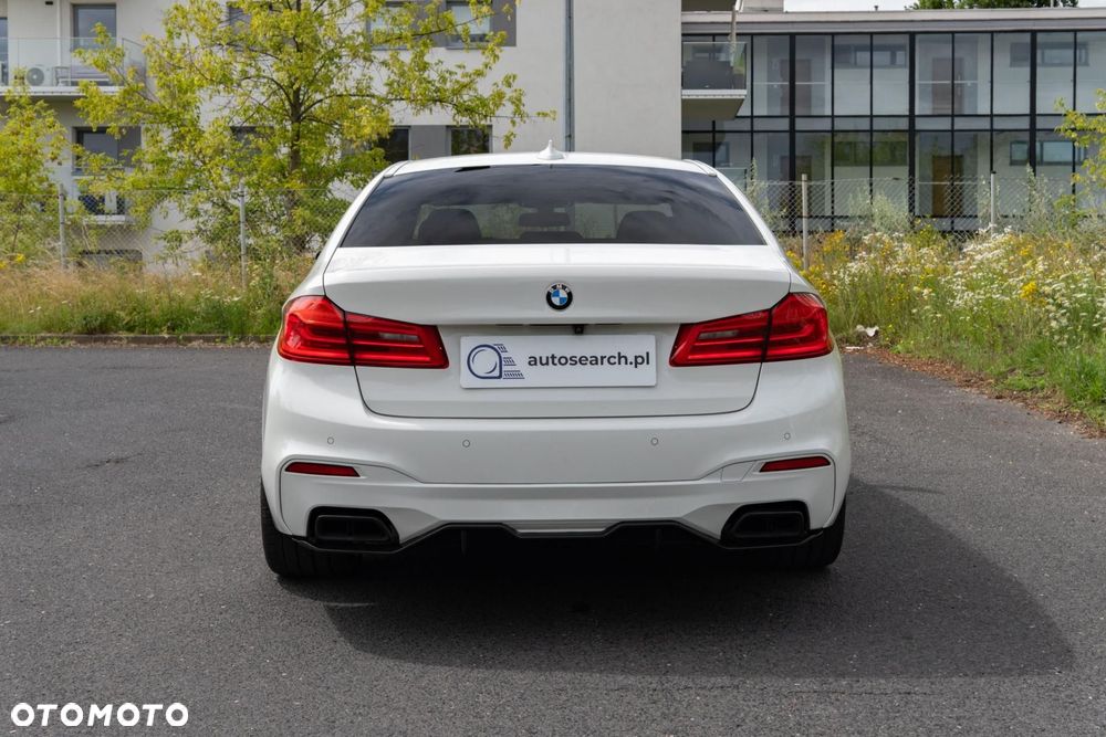 BMW Seria 5 M550i xDrive sport - 5
