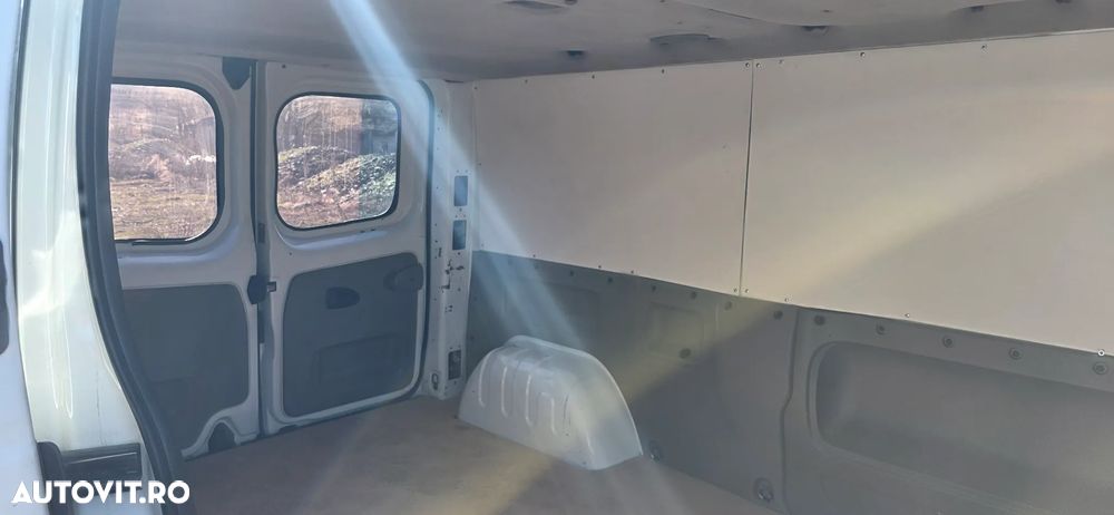 Renault Trafic FAP Grand Combi L2H1 Authentique - 11