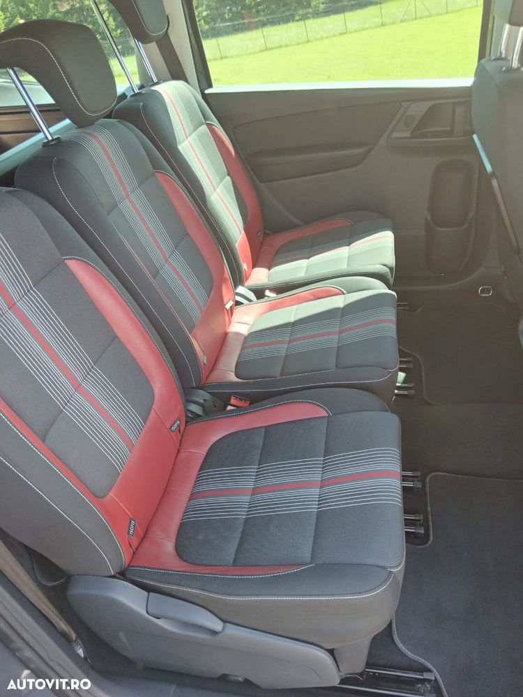 Volkswagen Sharan 2.0 TDI DSG BlueMotion Technology Highline - 13