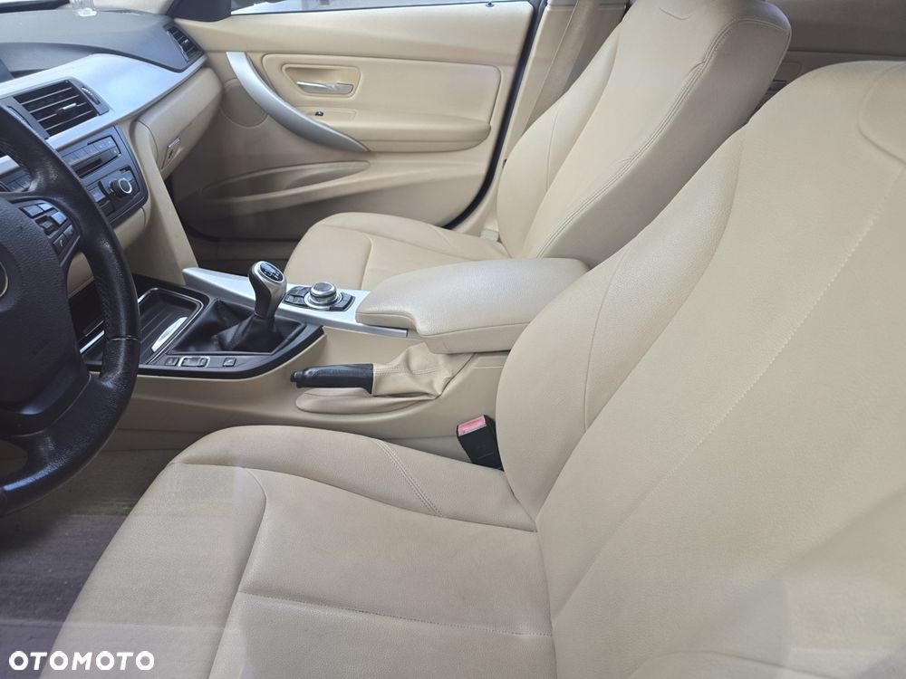 BMW Seria 3 316d Advantage - 14